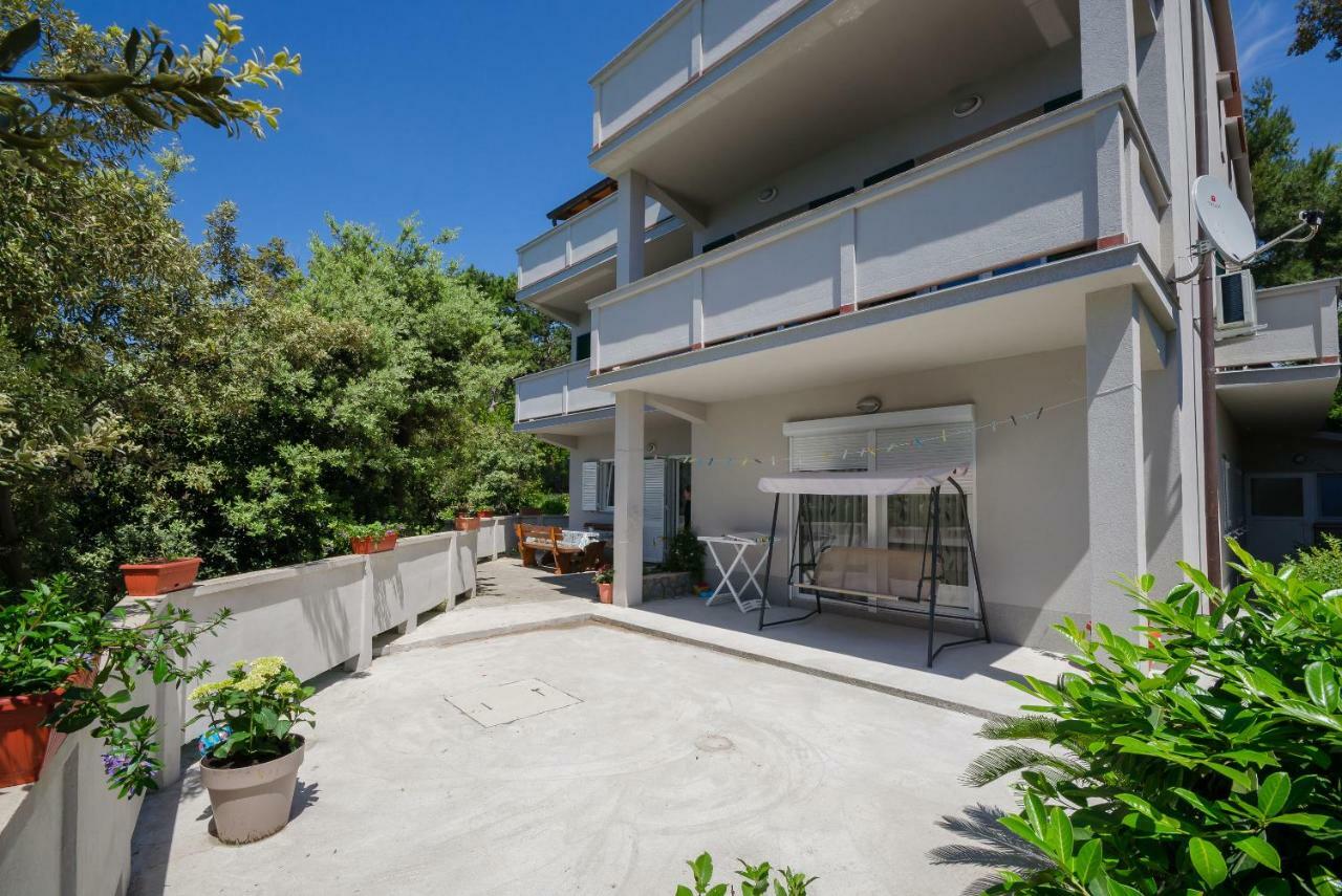 By The Sea In Apartment *